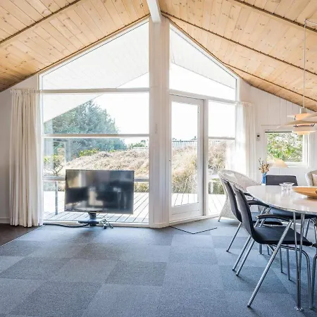 Holiday Henne Lxxiv Holiday home
