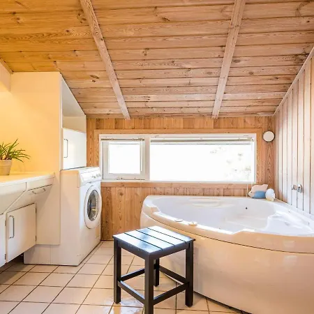 Holiday Henne Lxxiv Holiday home Henne Strand