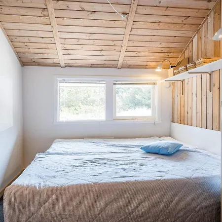 Holiday home Holiday Henne Lxxiv *
